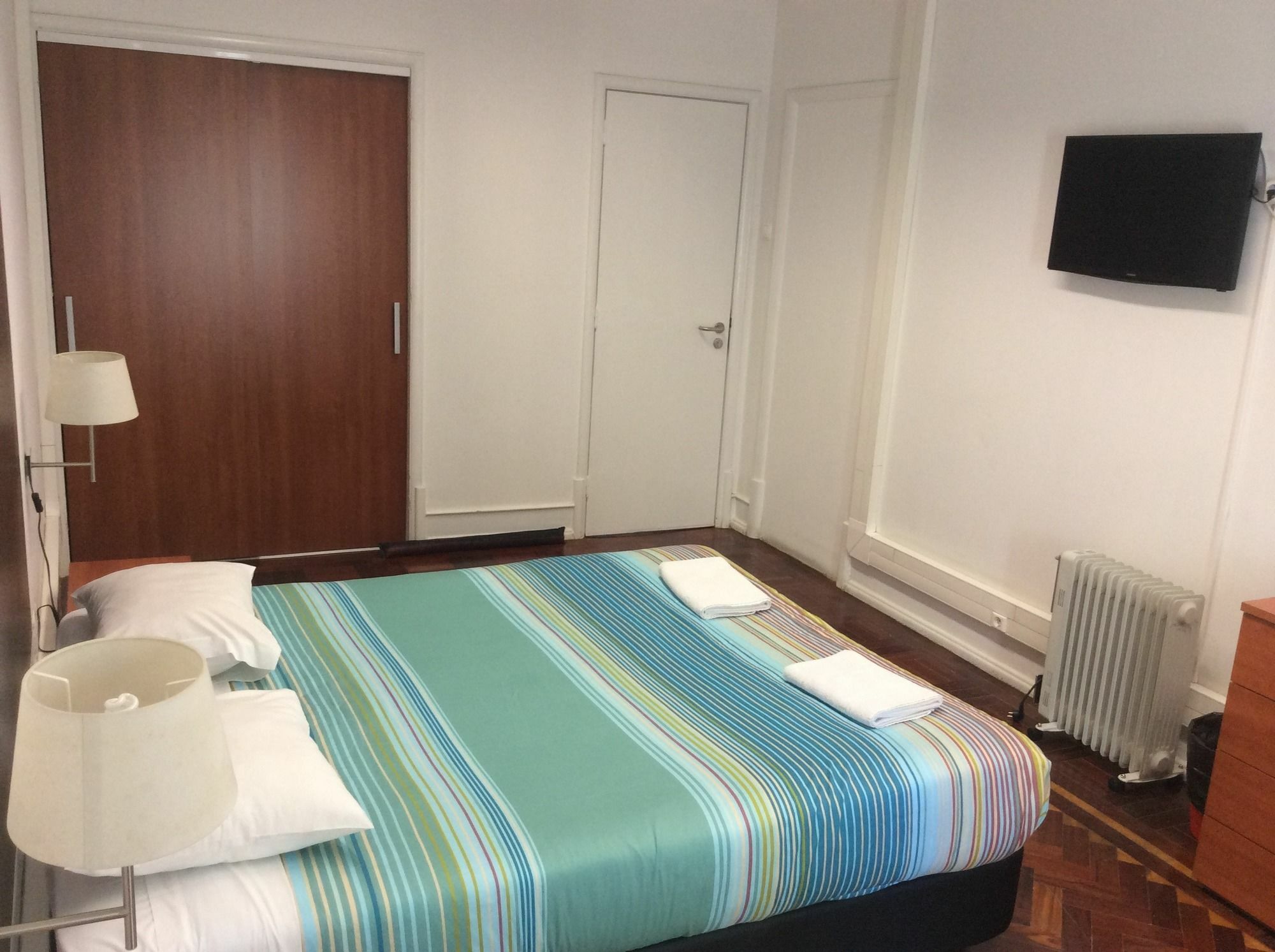 Tagus Palace Guesthouse ลิสบอน ภายนอก รูปภาพ